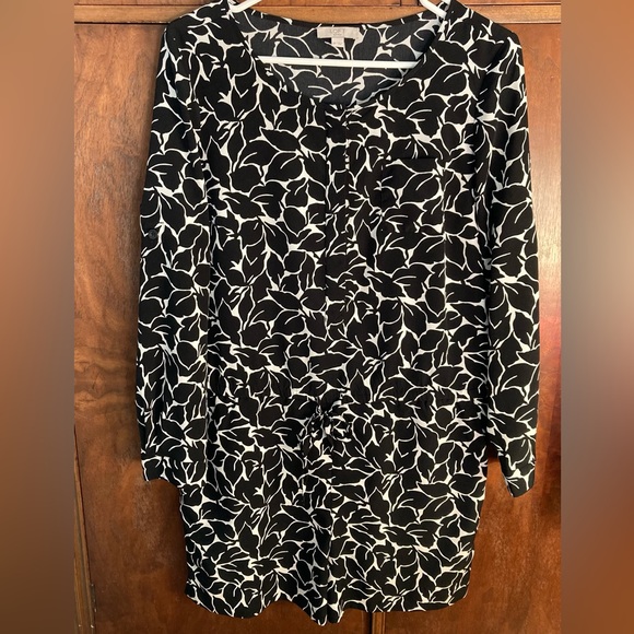 Loft Long Sleeve Romper with Leaf Pattern - Picture 3 of 5
